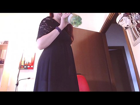❤️ Submetiĝema sklavo, kiu amas malpurajn kaj bongustajn kalsonojn, estas devigita masturbi post rigardado de ĉi tiu video! Bonega sekso ĉe ni